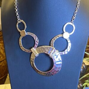 Elegant Silver Necklace with Hammered Circle Design